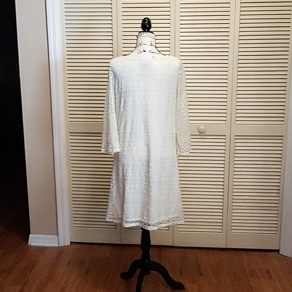 Dress - Picture 3 of 5